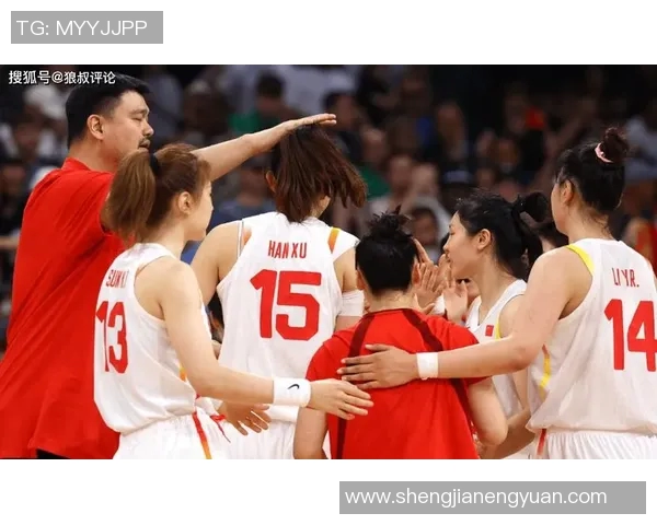 姚明被扣倒的瞬间引发的篮球热潮与球迷热议