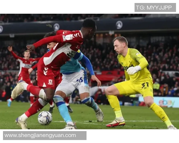 德甲保级悬念加剧斯图加特战平霍芬海姆保级形势不容乐观